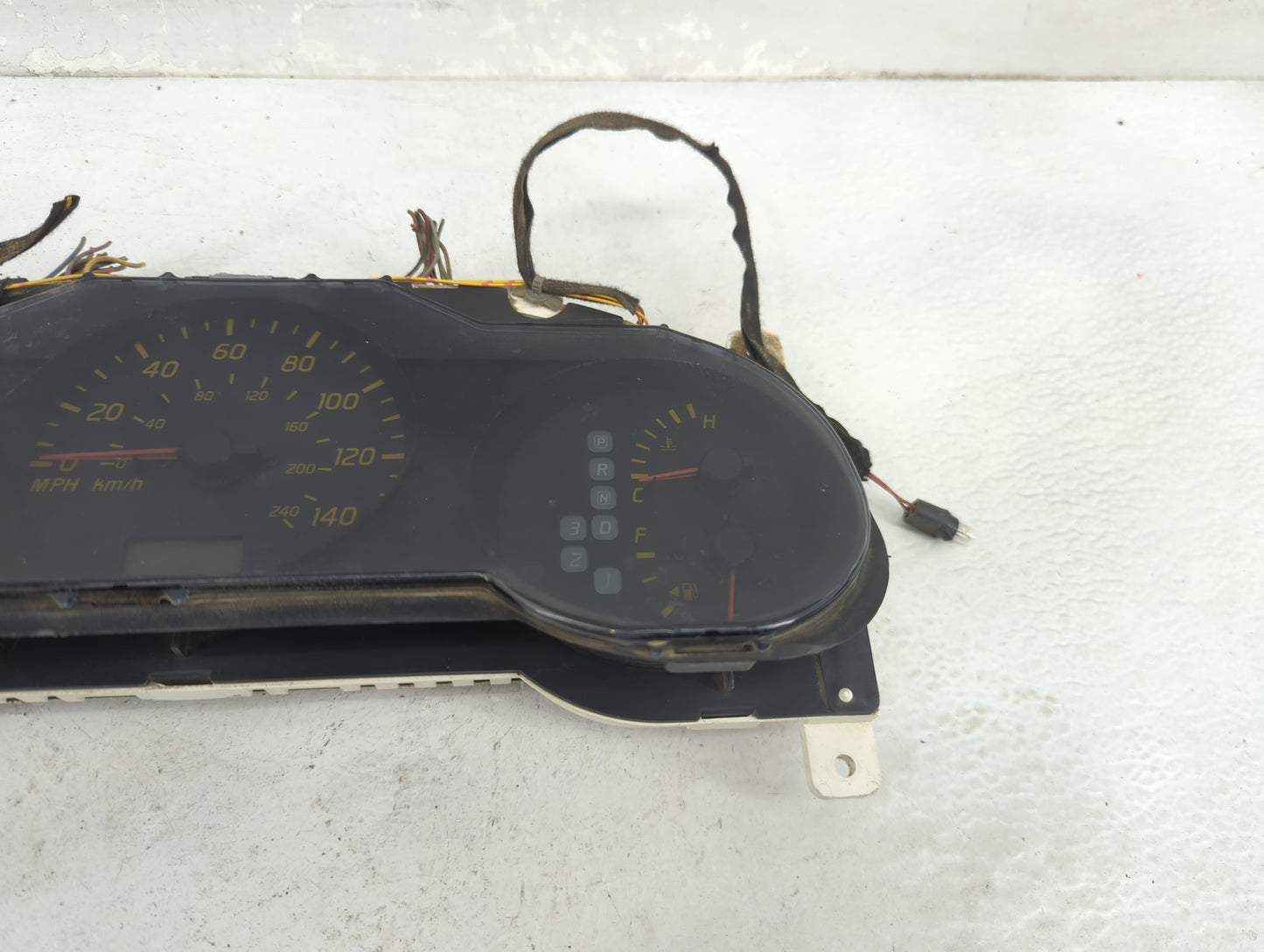 2002-2003 Nissan Altima Instrument Cluster Speedometer Gauges P/N:24810 3Z603 Fits Fits 2002 2003 OEM Used Auto Parts - Oemu