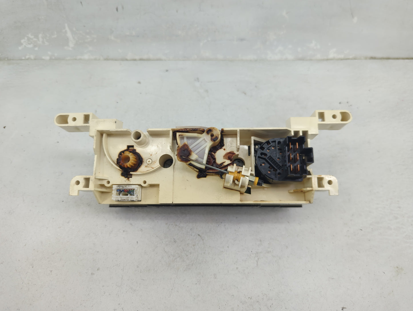 2002-2004 Nissan Altima Climate Control Module Temperature AC/Heater Replacement P/N:27512 8J900 Fits Fits 2002 2003 2004 OE