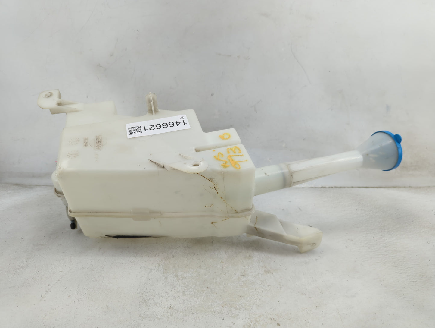 2002-2006 Nissan Altima Windshield Washer Fluid Reservoir Bottle 1466621 - Oemusedautoparts1.com
