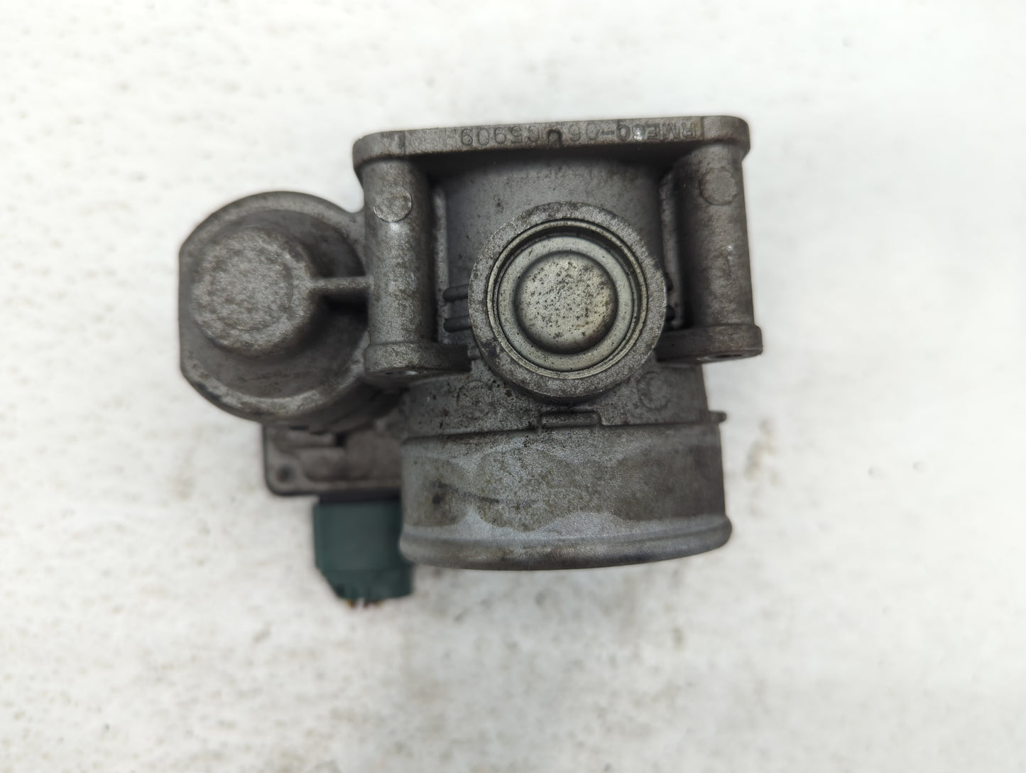 2002-2006 Nissan Altima Throttle Body P/N:RME60-05 576-01, SERA576-01, RME60-06 Fits Fits 2002 2003 2004 2005 2006 OEM Used 