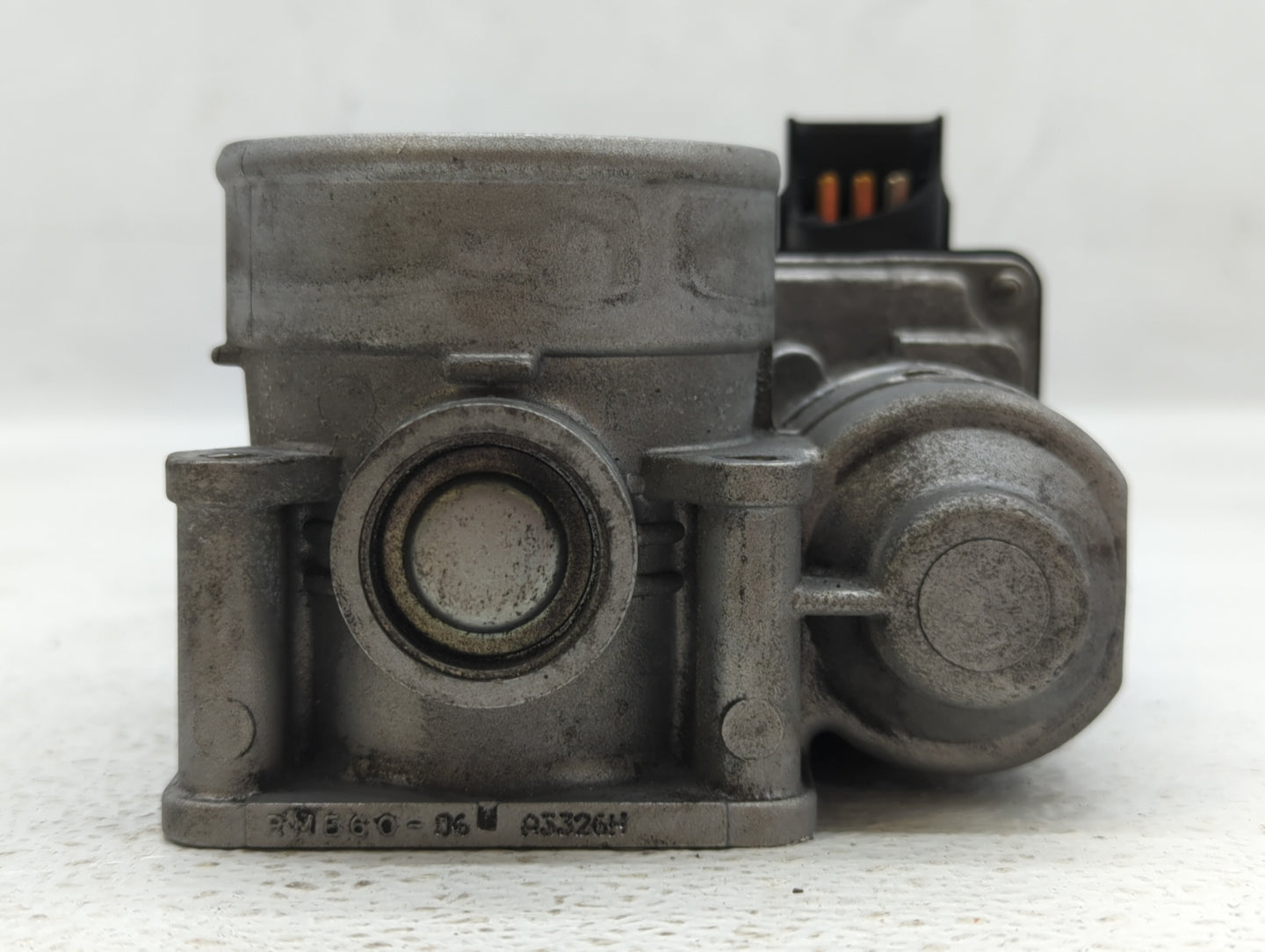 2002-2006 Nissan Altima Throttle Body P/N:RME60-05 576-01, SERA576-01, RME60-06 Fits Fits 2002 2003 2004 2005 2006 OEM Used 