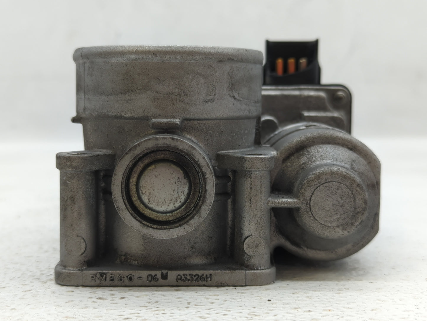 2002-2006 Nissan Altima Throttle Body P/N:RME60-05 576-01, SERA576-01, RME60-06 Fits Fits 2002 2003 2004 2005 2006 OEM Used 