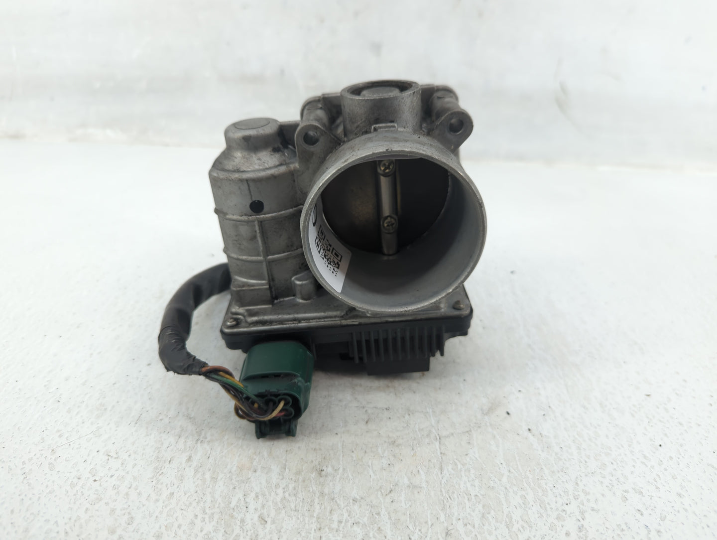 2002-2006 Nissan Altima Throttle Body P/N:RME60-06 Fits Fits 2002 2003 2004 2005 2006 OEM Used Auto Parts - Oemusedautoparts