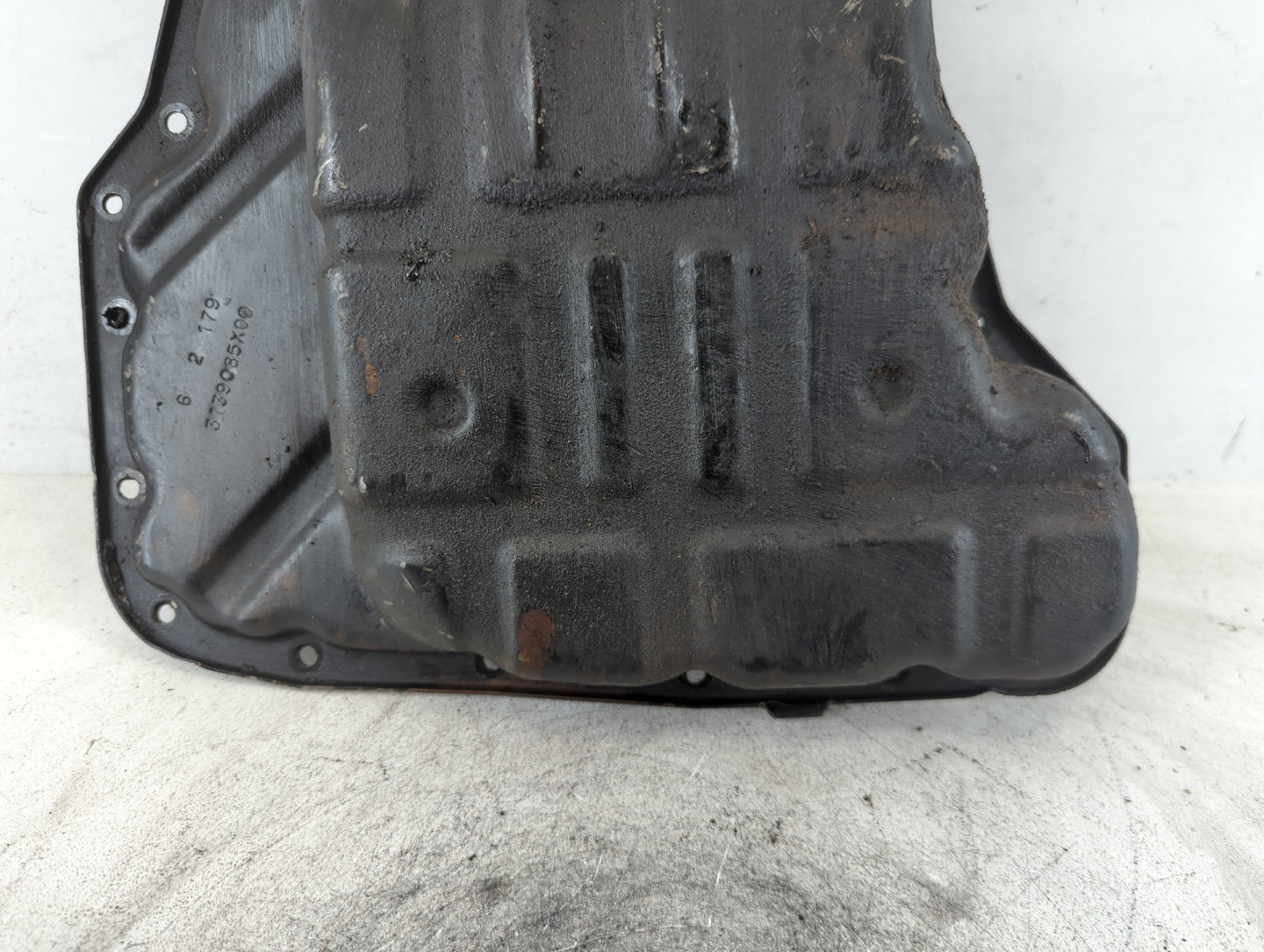 2002-2003 Nissan Altima Engine Oil Pan P/N:3139085X00 Fits Fits 2002 2003 OEM Used Auto Parts - Oemusedautoparts1.com