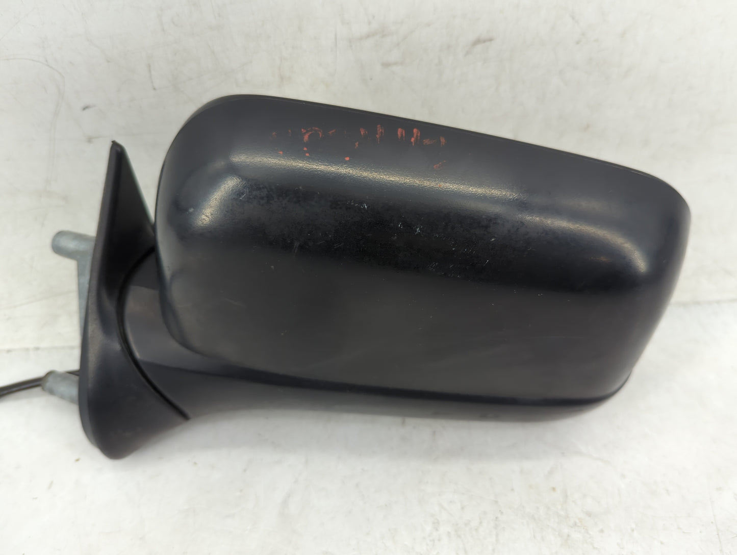 1998-2004 Nissan Frontier Driver Side View Mirror - Left Door Mirror OEM Used - Oemusedautoparts1.com