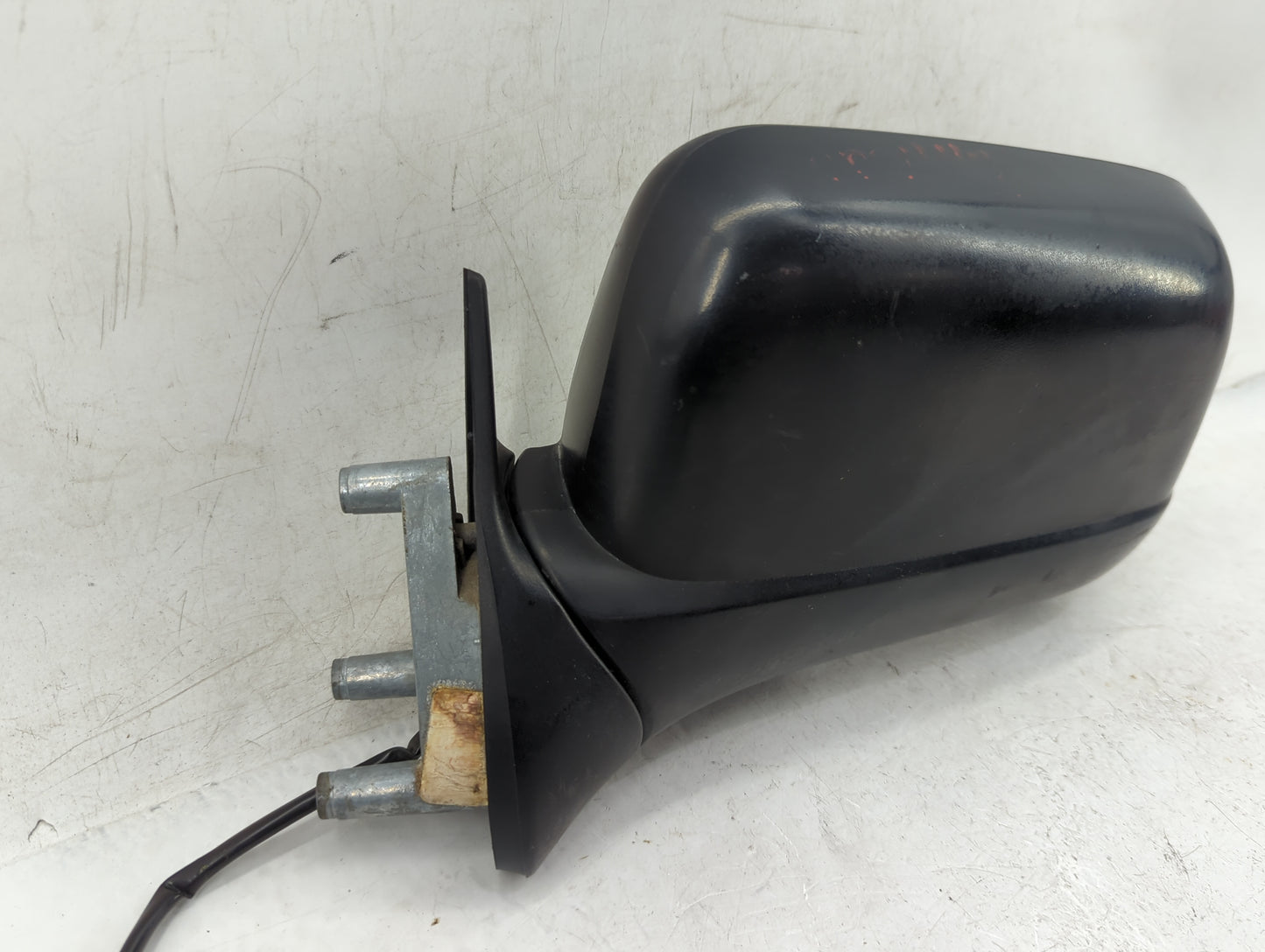 1998-2004 Nissan Frontier Driver Side View Mirror - Left Door Mirror OEM Used - Oemusedautoparts1.com