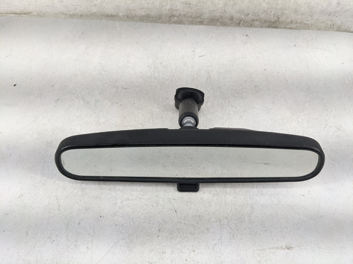 2003 Nissan Frontier Interior Rear View Mirror Replacement OEM P/N:FRON E8011681, E8011631, 011631 Fits OEM Used Auto Parts 