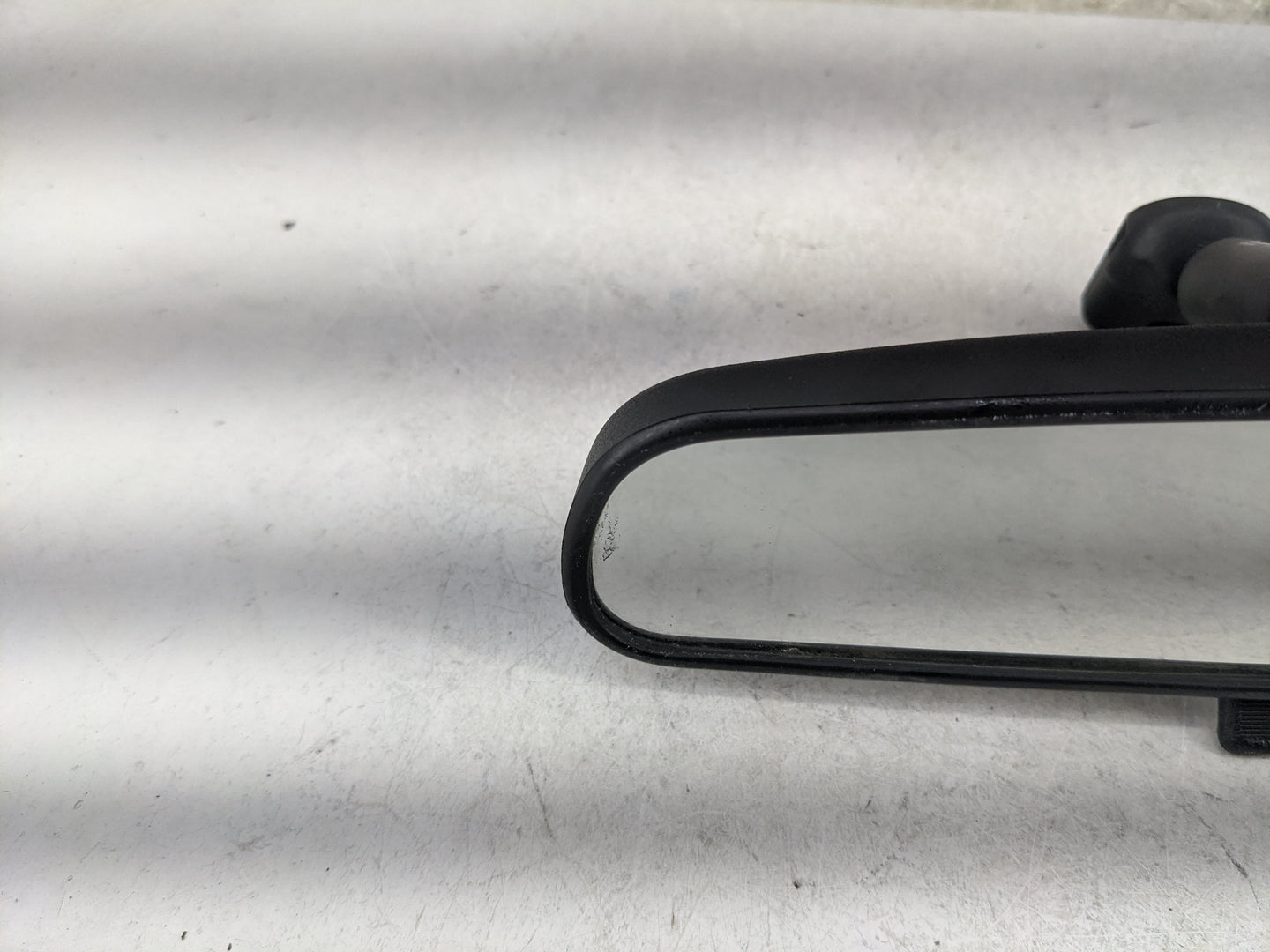 2003 Nissan Frontier Interior Rear View Mirror Replacement OEM P/N:FRON E8011681, E8011631, 011631 Fits OEM Used Auto Parts 