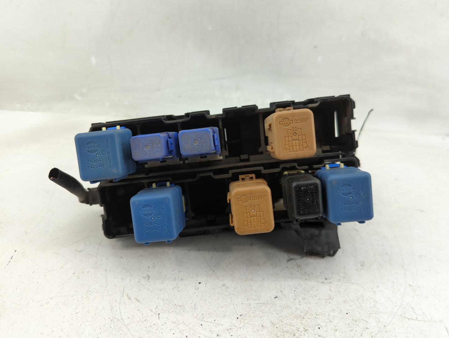2002-2003 Nissan Maxima Fusebox Fuse Box Panel Relay Module P/N:24382 2Z300 Fits Fits 2002 2003 OEM Used Auto Parts - Oemuse
