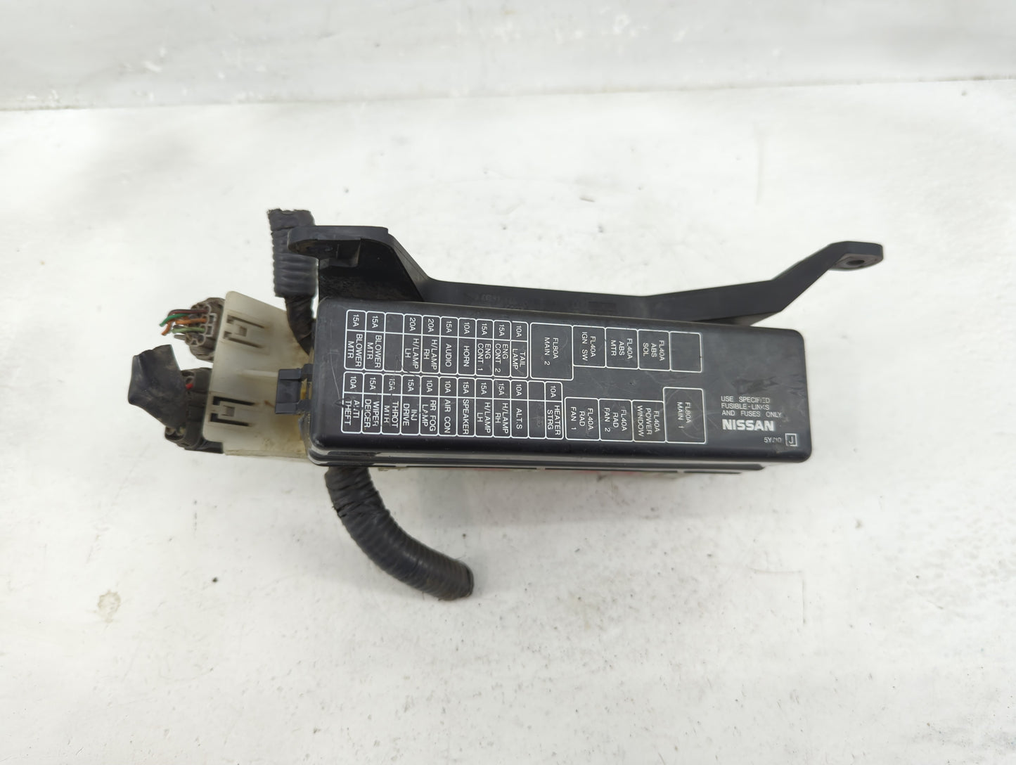 2002-2003 Nissan Maxima Fusebox Fuse Box Panel Relay Module P/N:24382 2Z300 Fits Fits 2002 2003 OEM Used Auto Parts - Oemuse