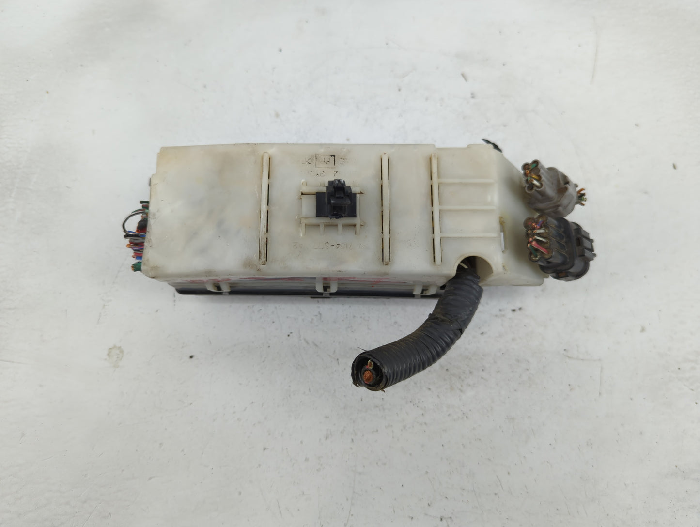 2002-2003 Nissan Maxima Fusebox Fuse Box Panel Relay Module P/N:24382 2Z300 Fits Fits 2002 2003 OEM Used Auto Parts - Oemuse