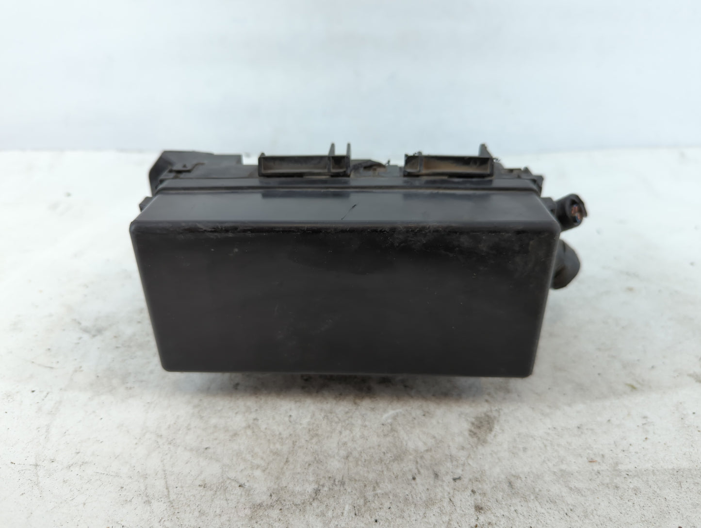 2002-2003 Nissan Maxima Fusebox Fuse Box Panel Relay Module P/N:24382 2Z300 Fits Fits 2002 2003 OEM Used Auto Parts - Oemuse