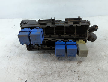 2002-2003 Nissan Maxima Fusebox Fuse Box Panel Relay Module P/N:24382 2Z300 Fits Fits 2002 2003 OEM Used Auto Parts