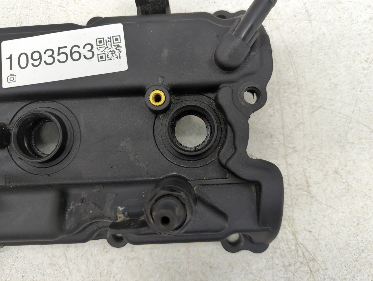 2003 Nissan Murano Driver Left Cylinder Head Valve Cover Fits OEM Used Auto Parts - Oemusedautoparts1.com