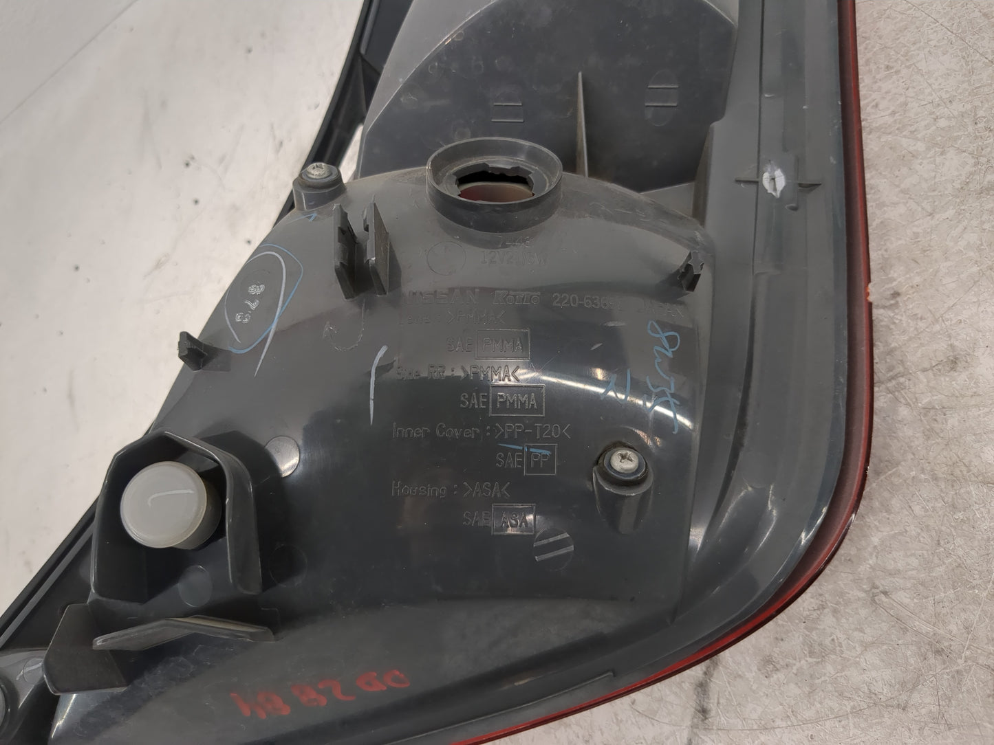 2003-2005 Nissan Murano Tail Light Assembly Driver Left OEM Fits Fits 2003 2004 2005 OEM Used Auto Parts - Oemusedautoparts1