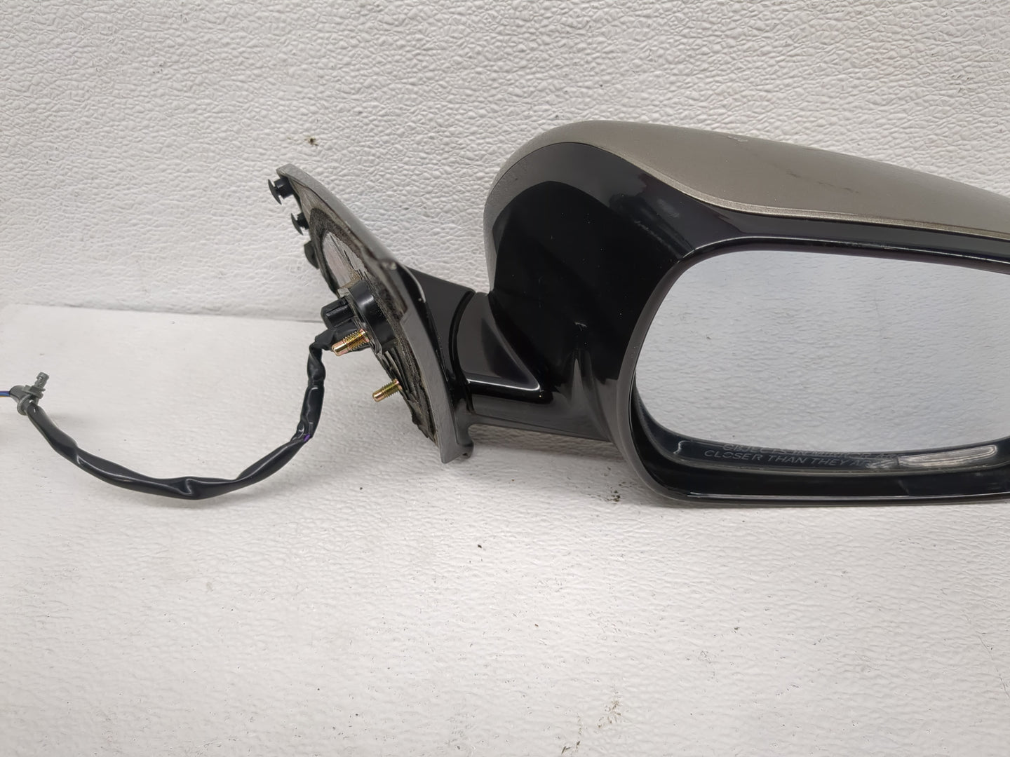 2003-2004 Nissan Murano Passenger Side View Mirror - Right Door Mirror OEM Used - Oemusedautoparts1.com