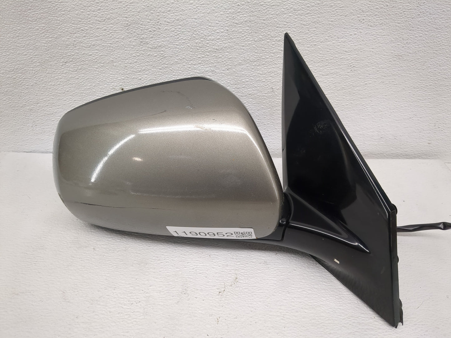 2003-2004 Nissan Murano Passenger Side View Mirror - Right Door Mirror OEM Used - Oemusedautoparts1.com