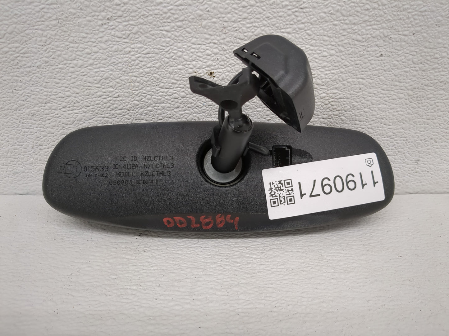 2003-2005 Nissan Murano Interior Rear View Mirror Replacement OEM P/N:E11015633 Fits Fits 2003 2004 2005 OEM Used Auto Parts