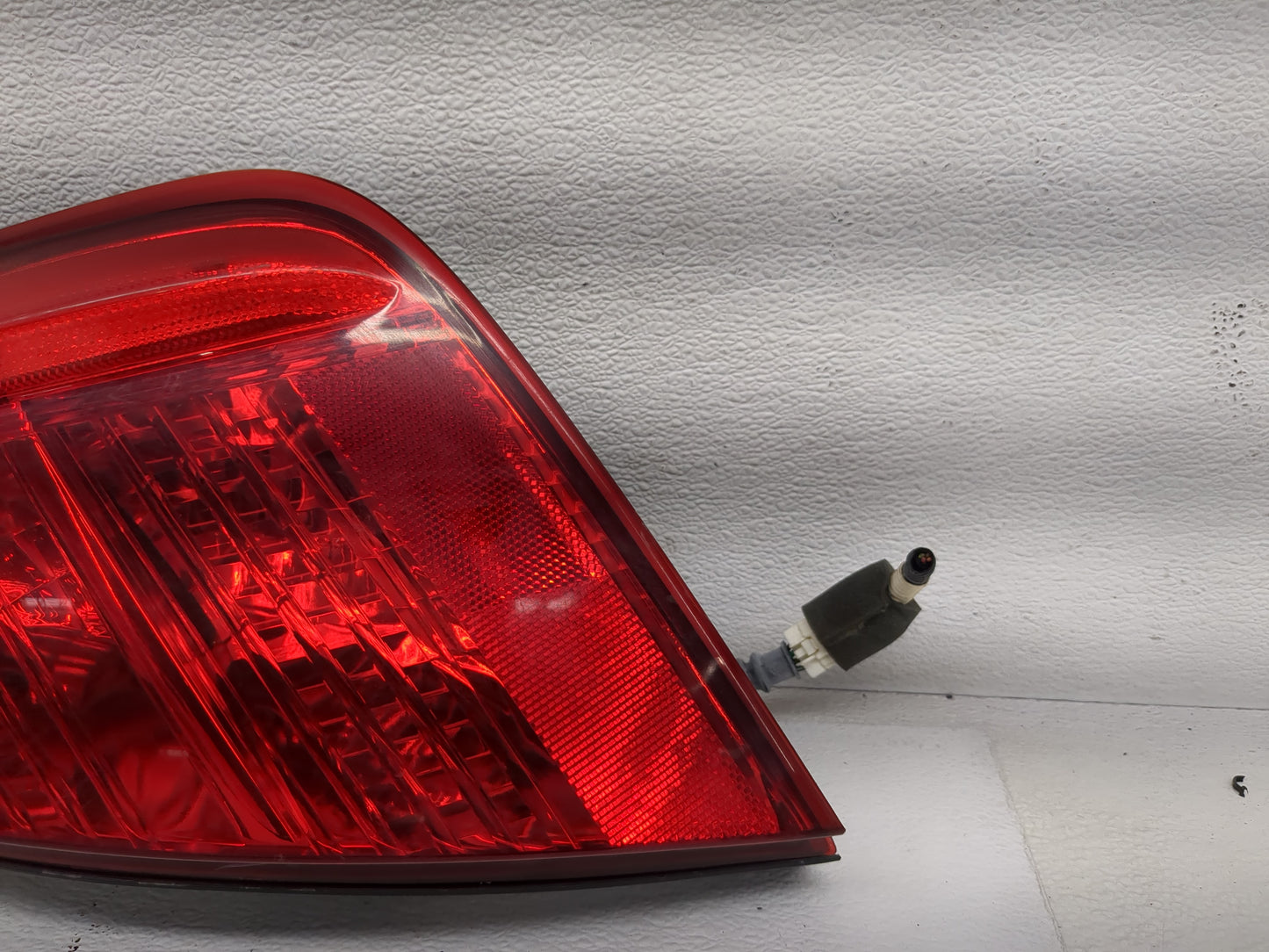 2003-2005 Nissan Murano Tail Light Assembly Driver Left OEM Fits Fits 2003 2004 2005 OEM Used Auto Parts - Oemusedautoparts1