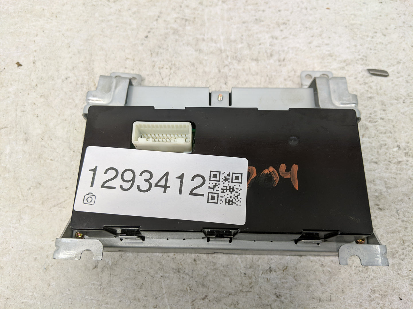 2003-2004 Nissan Murano Information Display Screen - Oemusedautoparts1.com