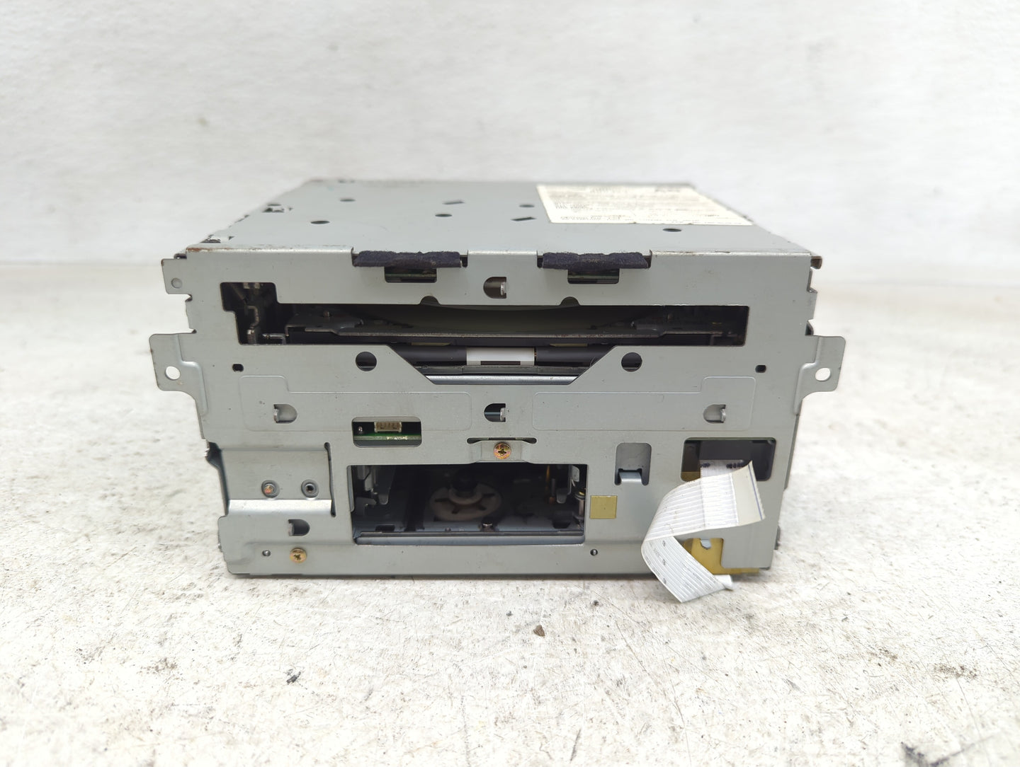 2003 Nissan Murano Radio AM FM Cd Player Receiver Replacement P/N:28188 CA000 Fits OEM Used Auto Parts - Oemusedautoparts1.c
