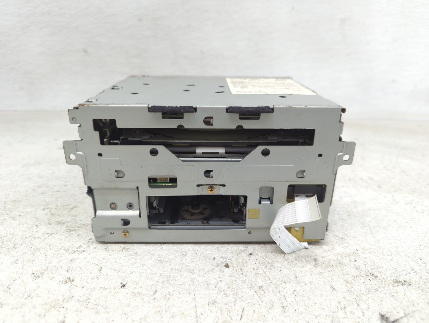 2003 Nissan Murano Radio AM FM Cd Player Receiver Replacement P/N:28188 CA000 Fits OEM Used Auto Parts - Oemusedautoparts1.c