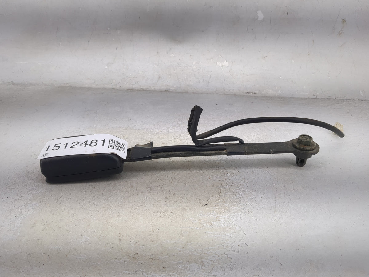 2003-2004 Nissan Murano Driver Seatbelt Buckle - Oemusedautoparts1.com