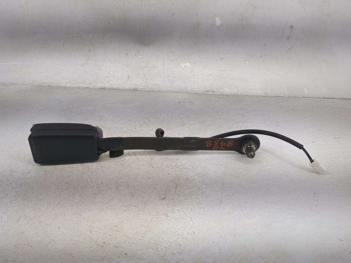 2003-2004 Nissan Murano Driver Seatbelt Buckle - Oemusedautoparts1.com