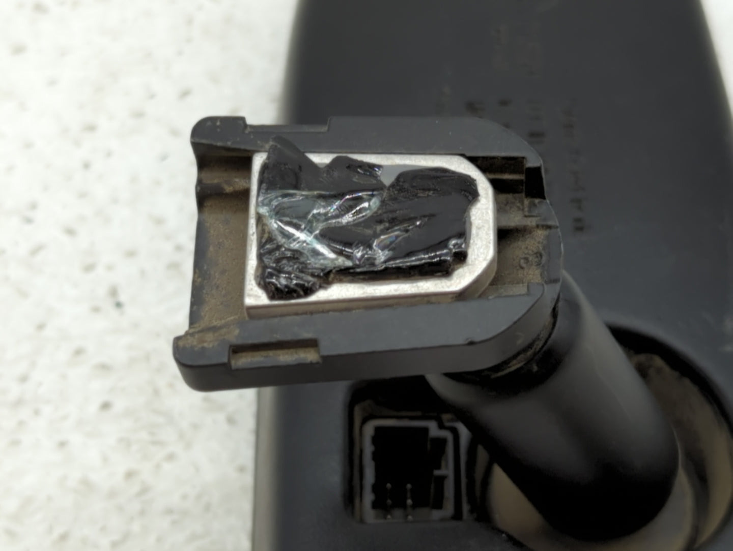 2003 Nissan Murano Interior Rear View Mirror Replacement OEM P/N:E11015894 Fits OEM Used Auto Parts - Oemusedautoparts1.com