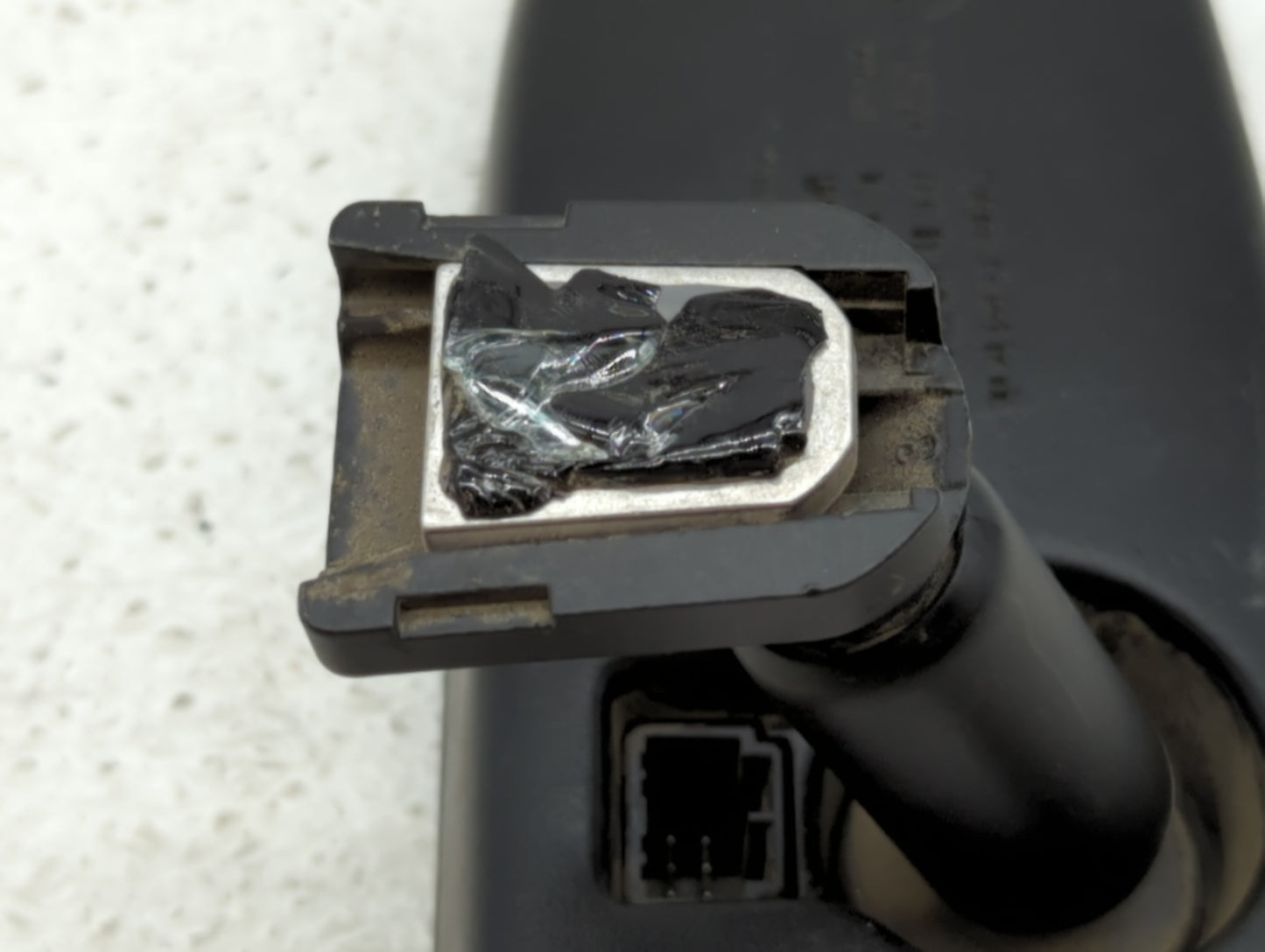 2003 Nissan Murano Interior Rear View Mirror Replacement OEM P/N:E11015894 Fits OEM Used Auto Parts - Oemusedautoparts1.com