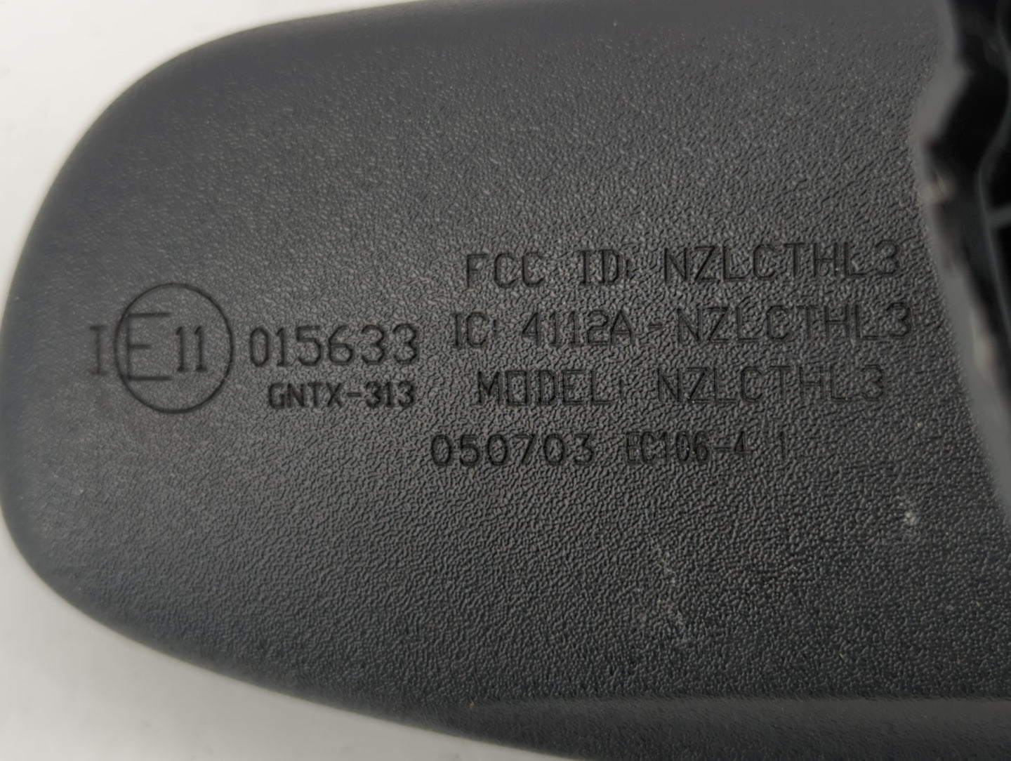 2003-2004 Nissan Murano Interior Rear View Mirror Replacement OEM P/N:050703 E11015633 Fits Fits 2003 2004 2009 OEM Used Aut