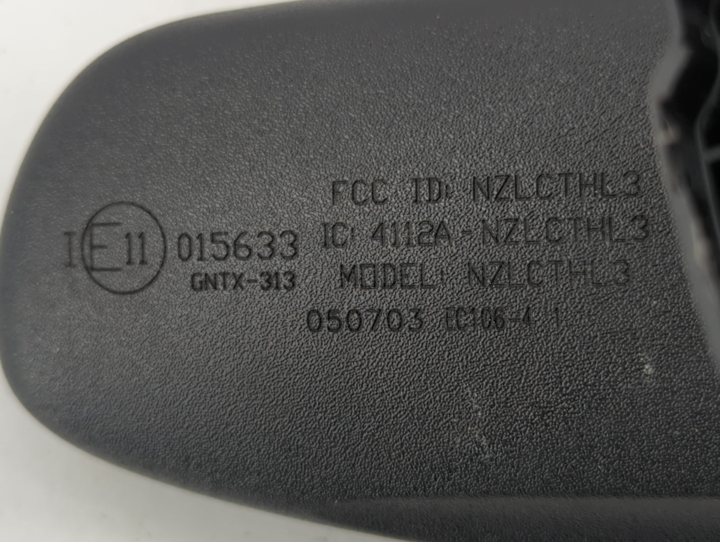 2003-2004 Nissan Murano Interior Rear View Mirror Replacement OEM P/N:050703 E11015633 Fits Fits 2003 2004 2009 OEM Used Aut