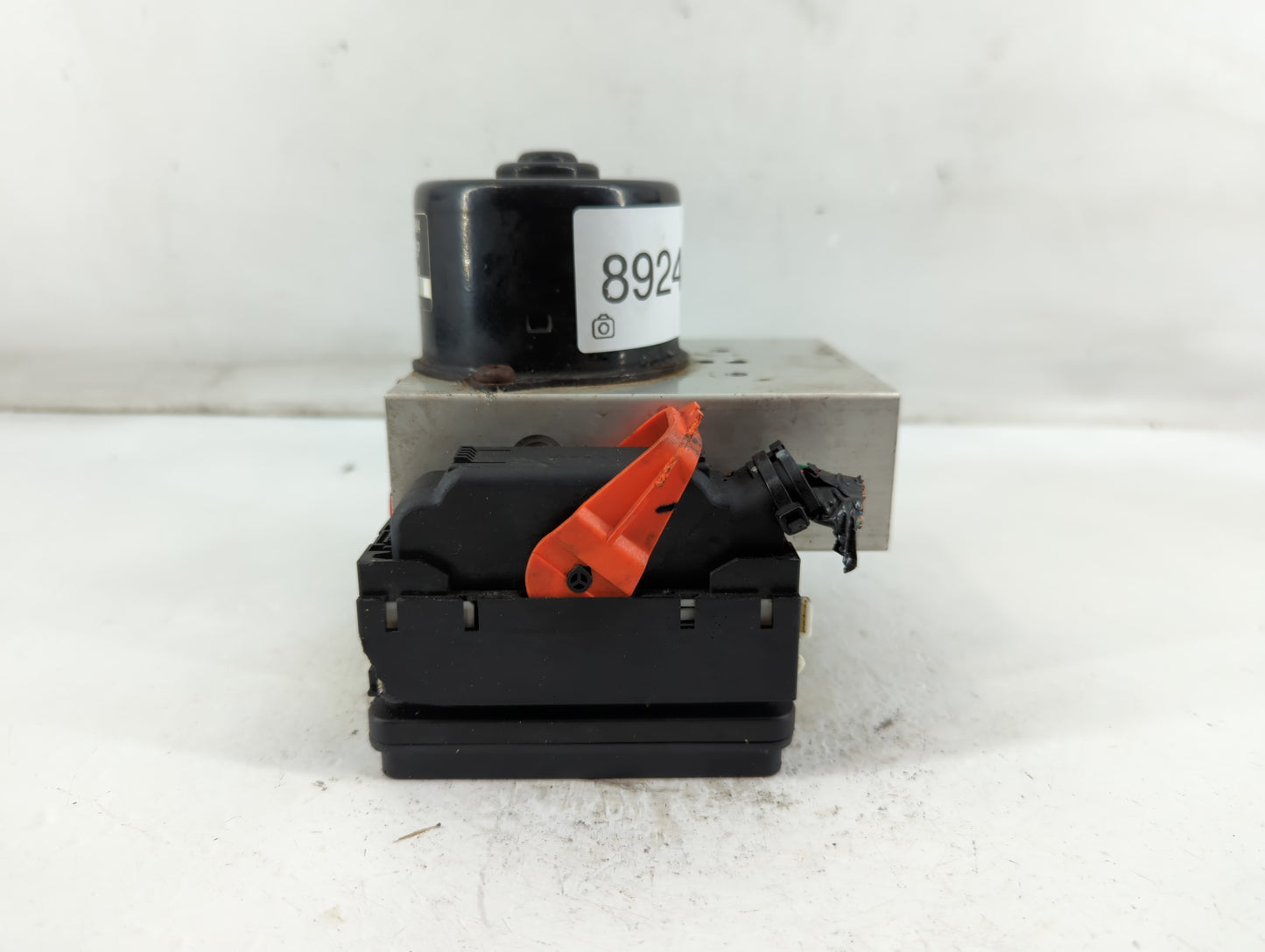 2003 Nissan Murano ABS Pump Control Module Replacement P/N:47660 CA084 Fits OEM Used Auto Parts - Oemusedautoparts1.com