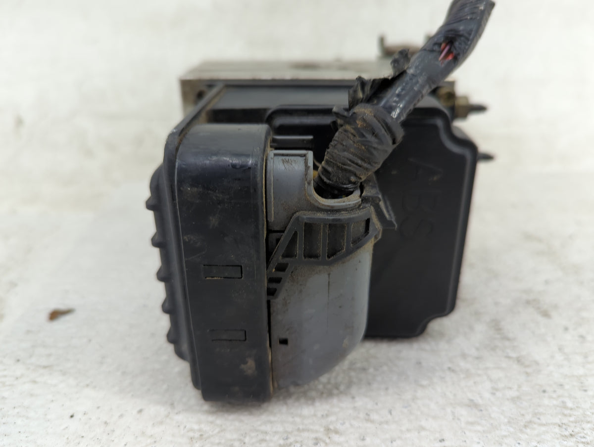 2003-2004 Nissan Pathfinder Anti-Lock Brake ABS Pump Module Actuator OEM P/N:47660 5W510 Fits Fits 2003 2004 OEM Used Auto P