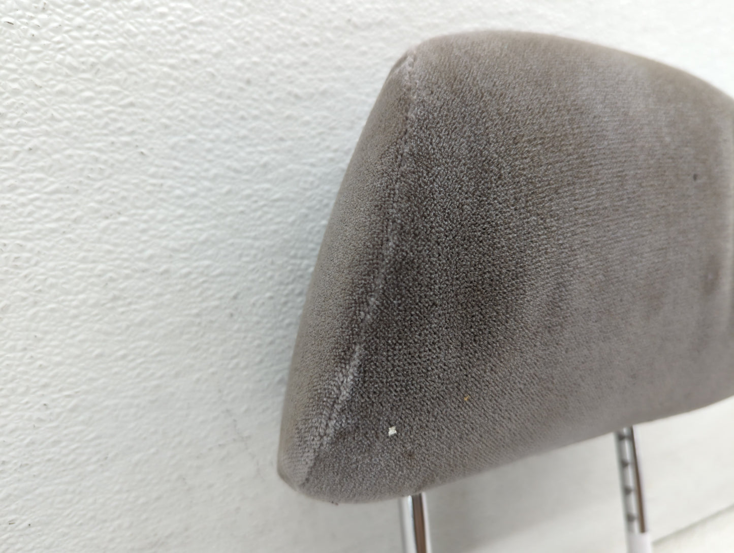 2010-2010 Nissan Sentra Headrest Head Rest Front Driver Passenger Seat - Oemusedautoparts1.com
