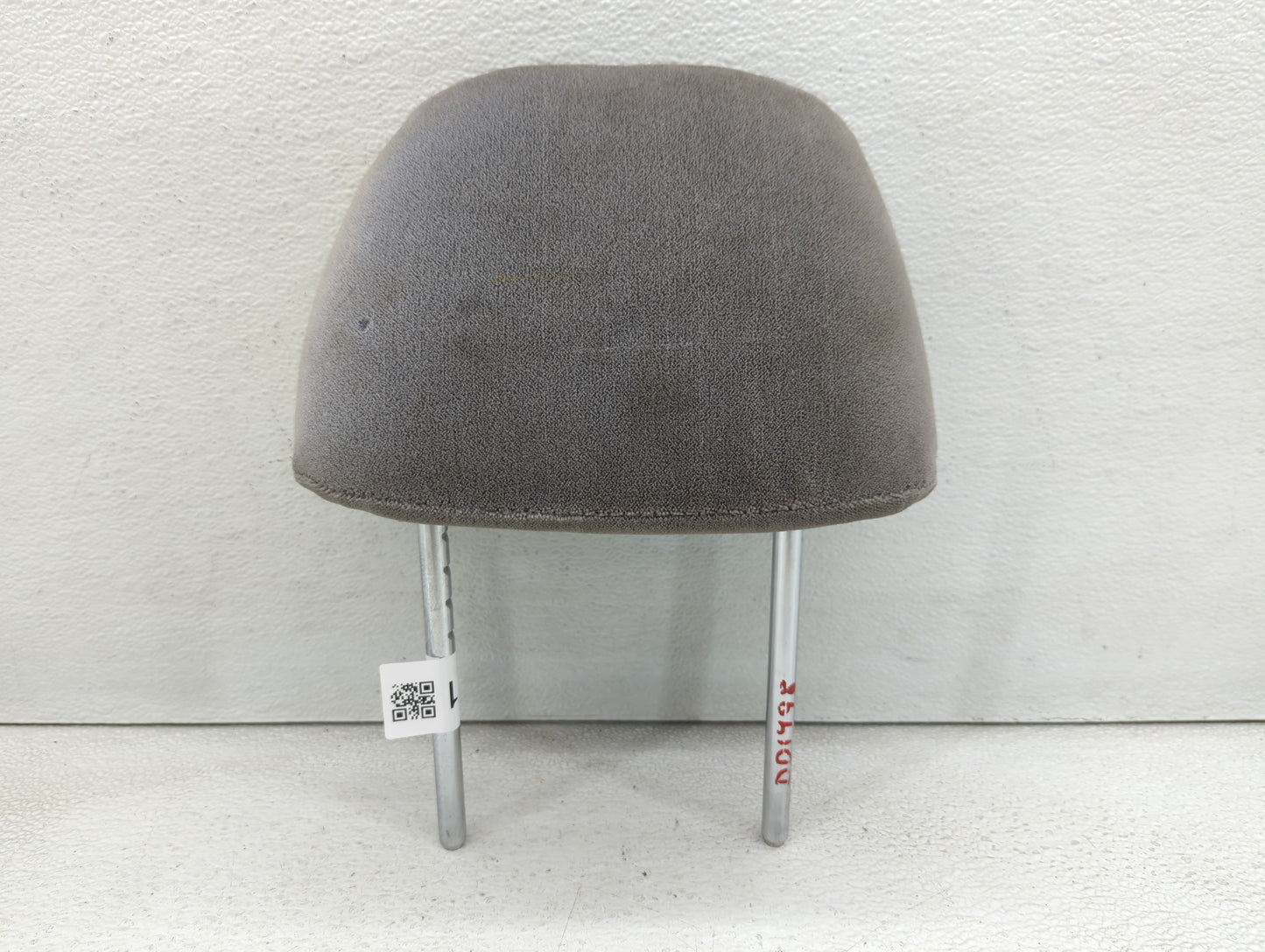 2010-2010 Nissan Sentra Headrest Head Rest Front Driver Passenger Seat - Oemusedautoparts1.com
