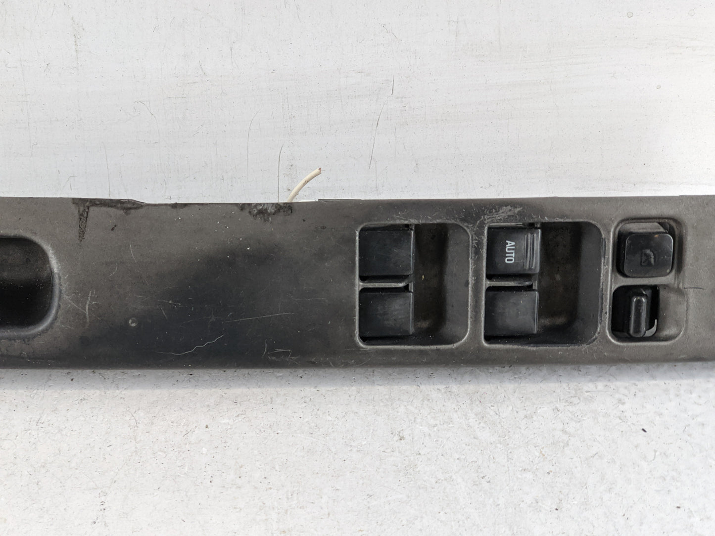 2000-2004 Nissan Xterra Master Power Window Switch Replacement Driver Side Left P/N:25401 9 25401 9E000 Fits OEM Used Auto P