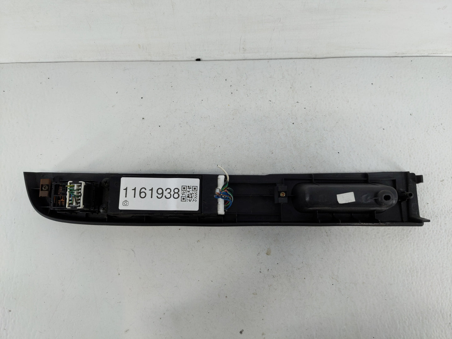 2000-2004 Nissan Xterra Master Power Window Switch Replacement Driver Side Left P/N:25401 9 25401 9E000 Fits OEM Used Auto P