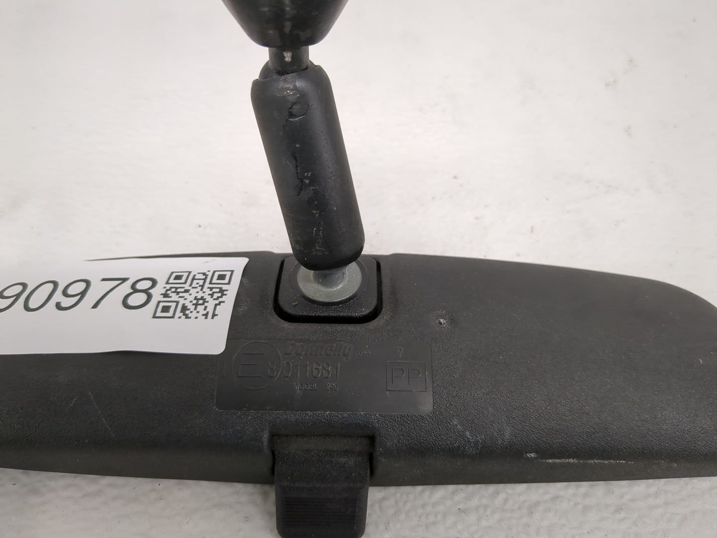 2003 Nissan Xterra Interior Rear View Mirror Replacement OEM P/N:E8011681 Fits OEM Used Auto Parts - Oemusedautoparts1.com
