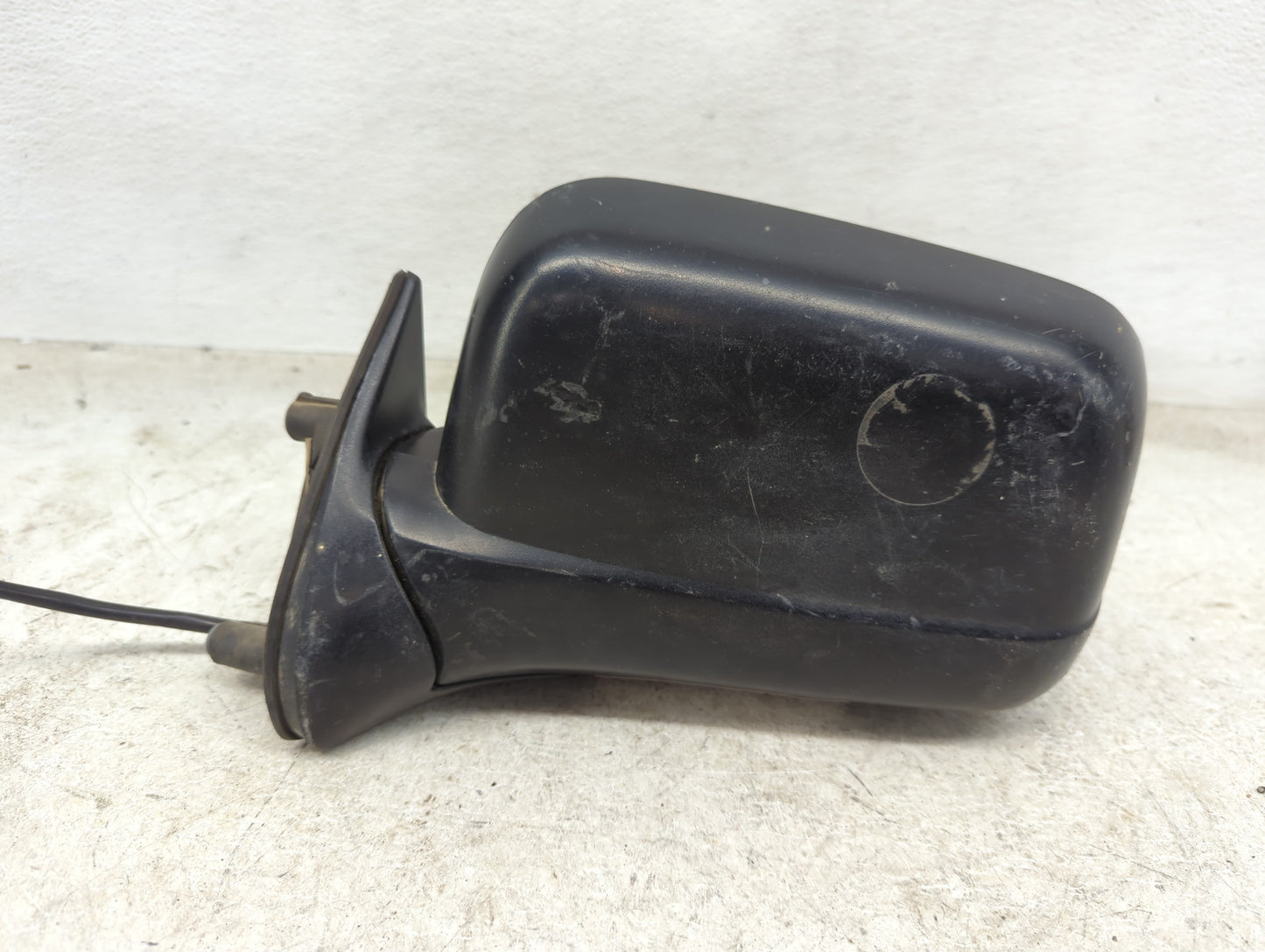 2000-2004 Nissan Xterra Driver Side View Mirror - Left Door Mirror OEM Used - Oemusedautoparts1.com