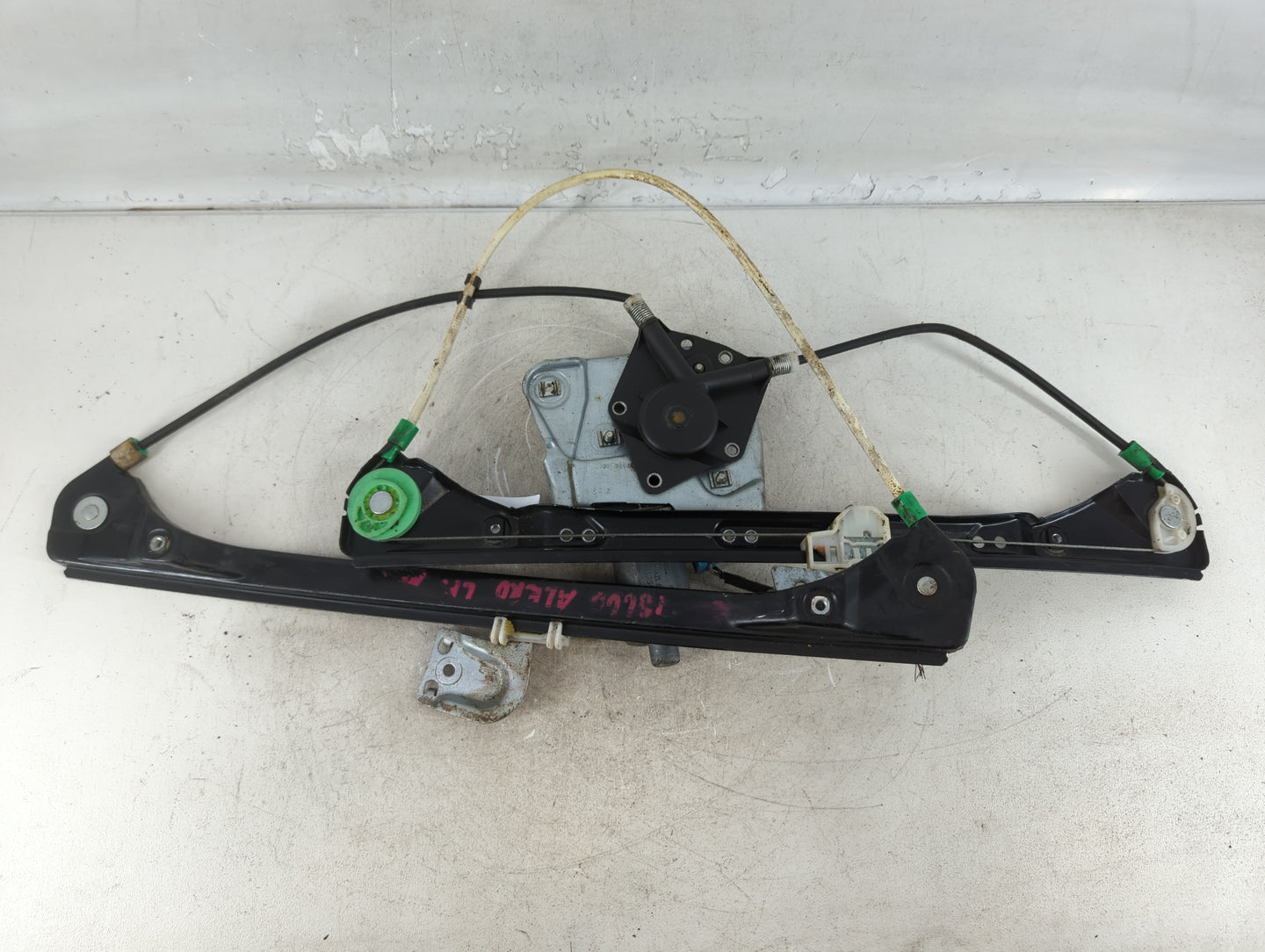 1999-2004 Oldsmobile Alero Driver Left Front Window Regulator - Oemusedautoparts1.com