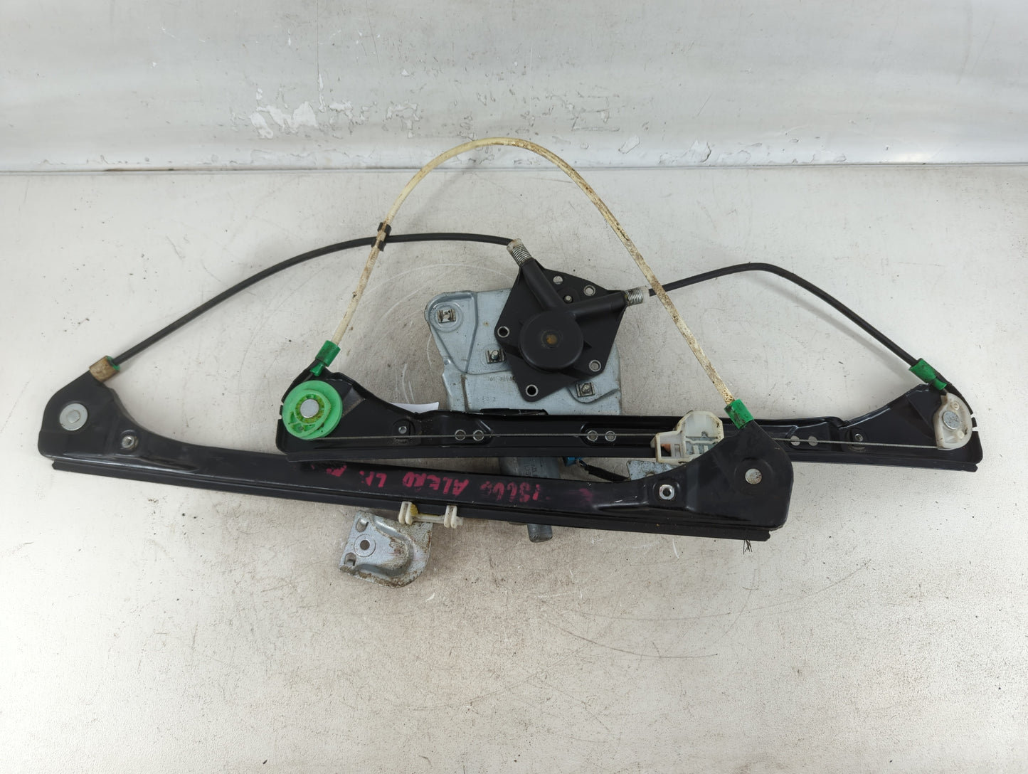 1999-2004 Oldsmobile Alero Driver Left Front Window Regulator - Oemusedautoparts1.com