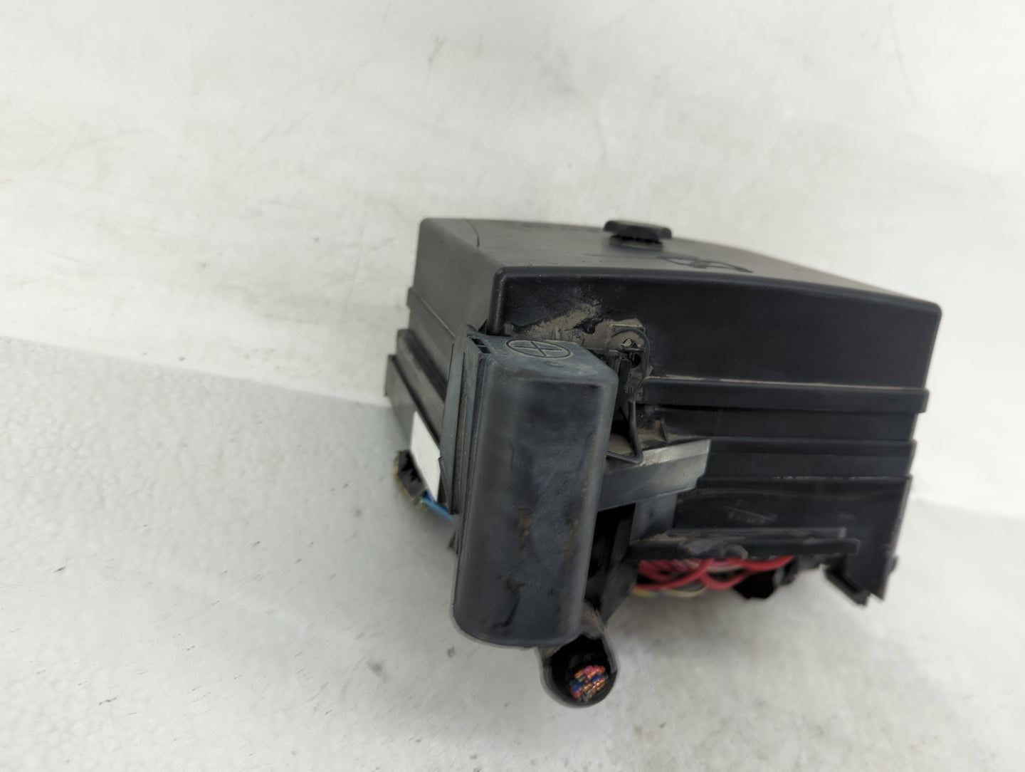 2003-2004 Oldsmobile Alero Fusebox Fuse Box Panel Relay Module Fits Fits 2003 2004 2005 OEM Used Auto Parts - Oemusedautopar