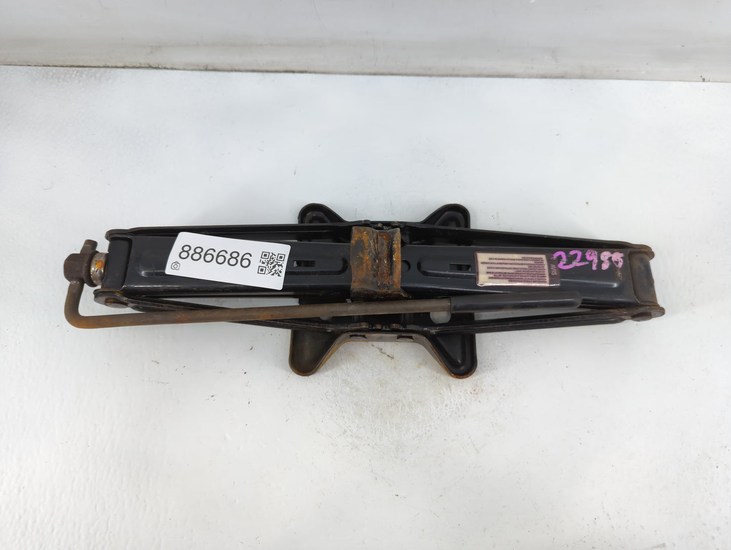 2003 Oldsmobile Alero Spare Scissor Car Jack - Oemusedautoparts1.com