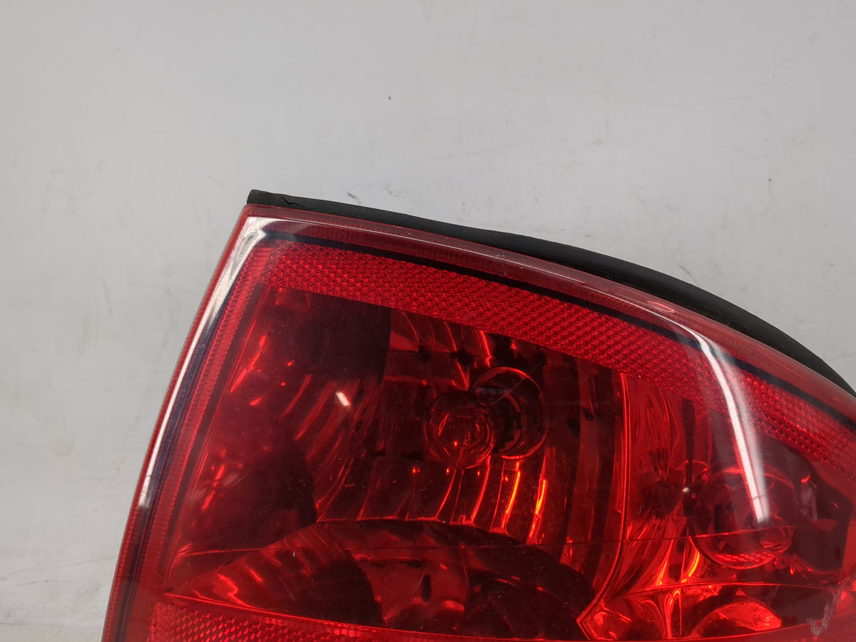 1999-2004 Oldsmobile Alero Driver Left Side Deck Lid Mounted Tail Light 993487 - Oemusedautoparts1.com