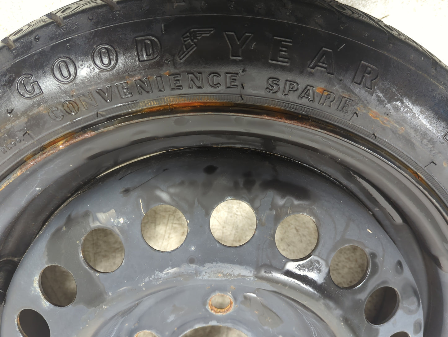 2003 Oldsmobile Alero Alero Spare Donut Tire Wheel Rim Oem - Oemusedautoparts1.com