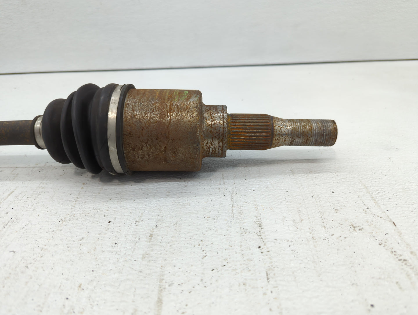 2001-2005 Pontiac Aztek Axle Shaft Rear Driver Cv C/v - Oemusedautoparts1.com