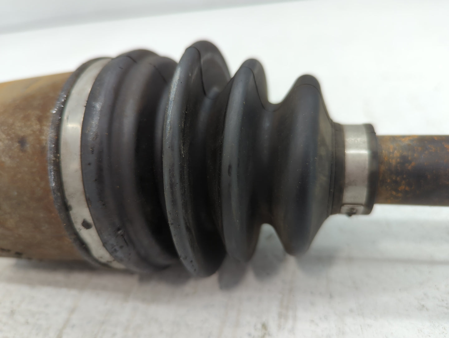 2001-2005 Pontiac Aztek Axle Shaft Rear Driver Cv C/v - Oemusedautoparts1.com