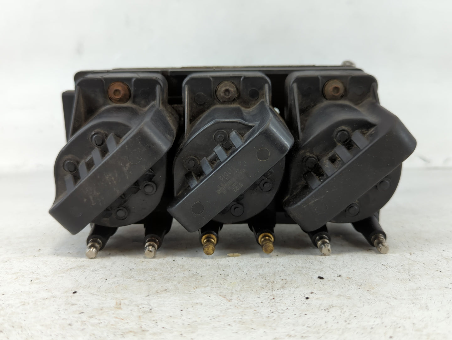 2003 Pontiac Bonneville Ignition coil - Oemusedautoparts1.com