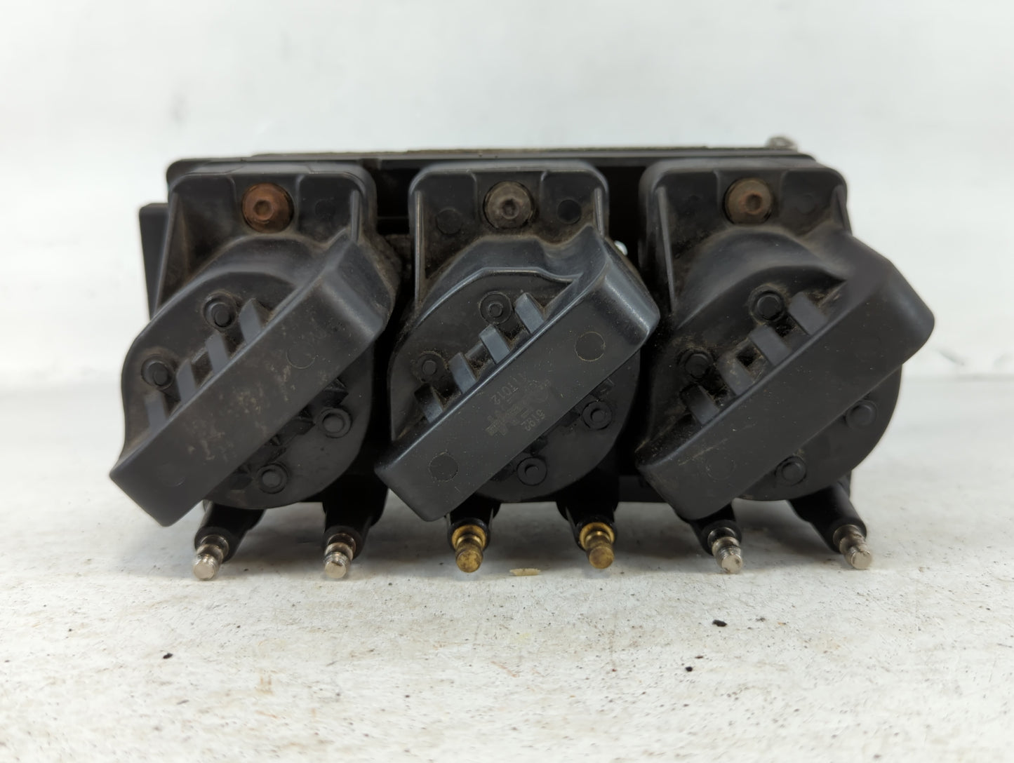 2003 Pontiac Bonneville Ignition coil - Oemusedautoparts1.com